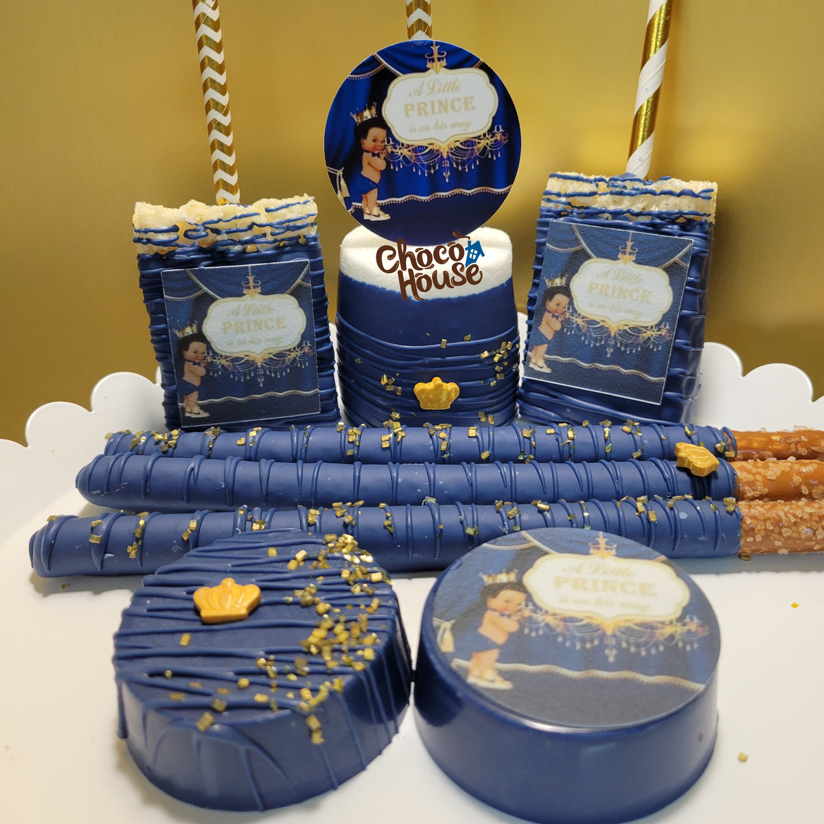 Royal blue and gold prince 2024 baby shower