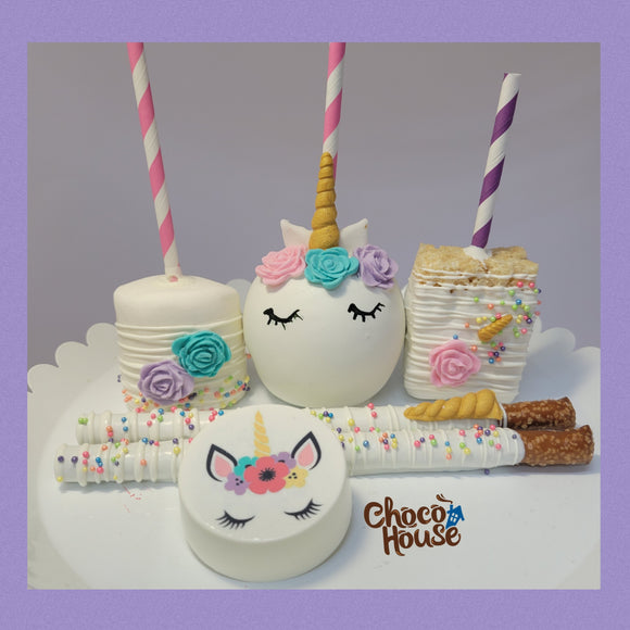 Unicorn themed treats bundle for candy table. Party girls. Unicorn decoration. 30 pcs