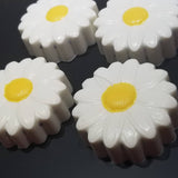Daisy flowers chocolate covered oreos for candy table.