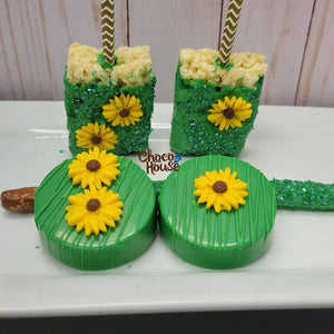 Sunflower themed treats bundle. Party favors.  48 pieces